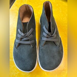 Vivobarefoot size 29 kids Gobi boots